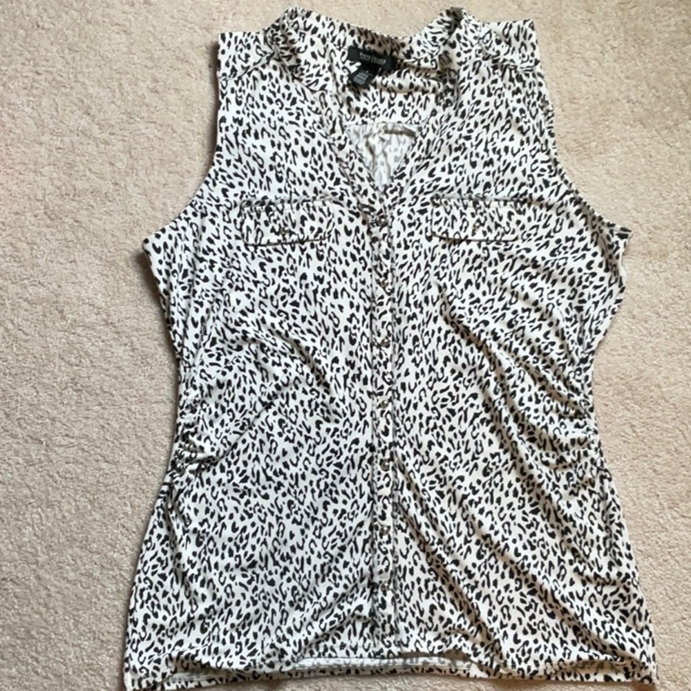 White House Black Market Sleeveless Blouse - Picture 2 of 7